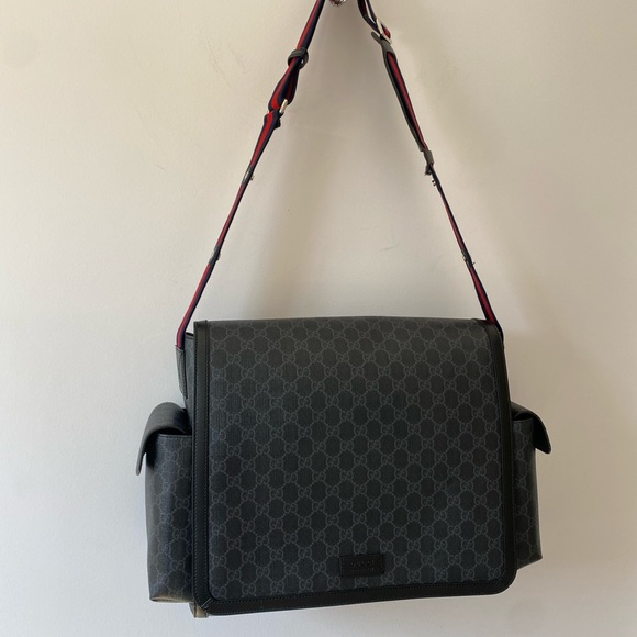 Gucci GG Supreme Diaper Bag - Picture 2 of 16
